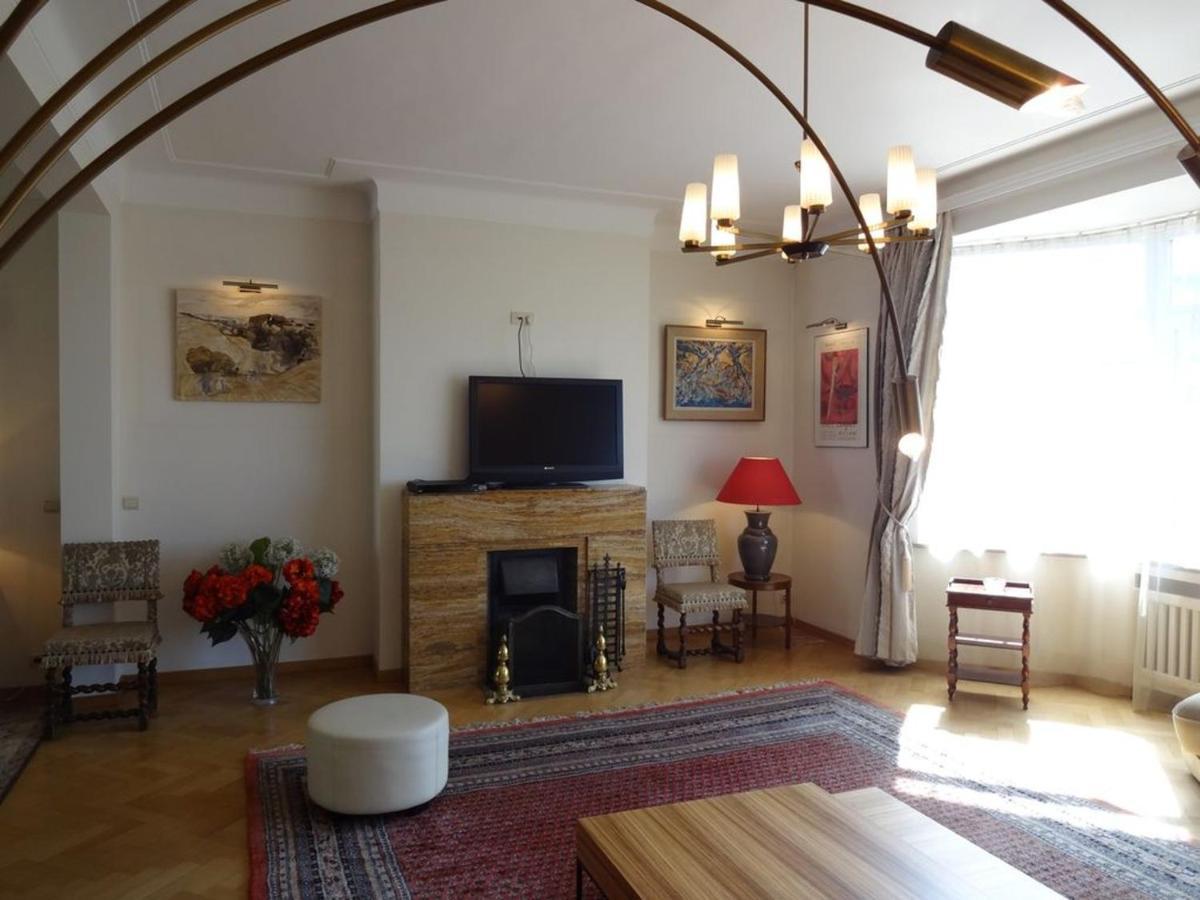 Large Apartment Very Sunny Brussels Centre ภายนอก รูปภาพ